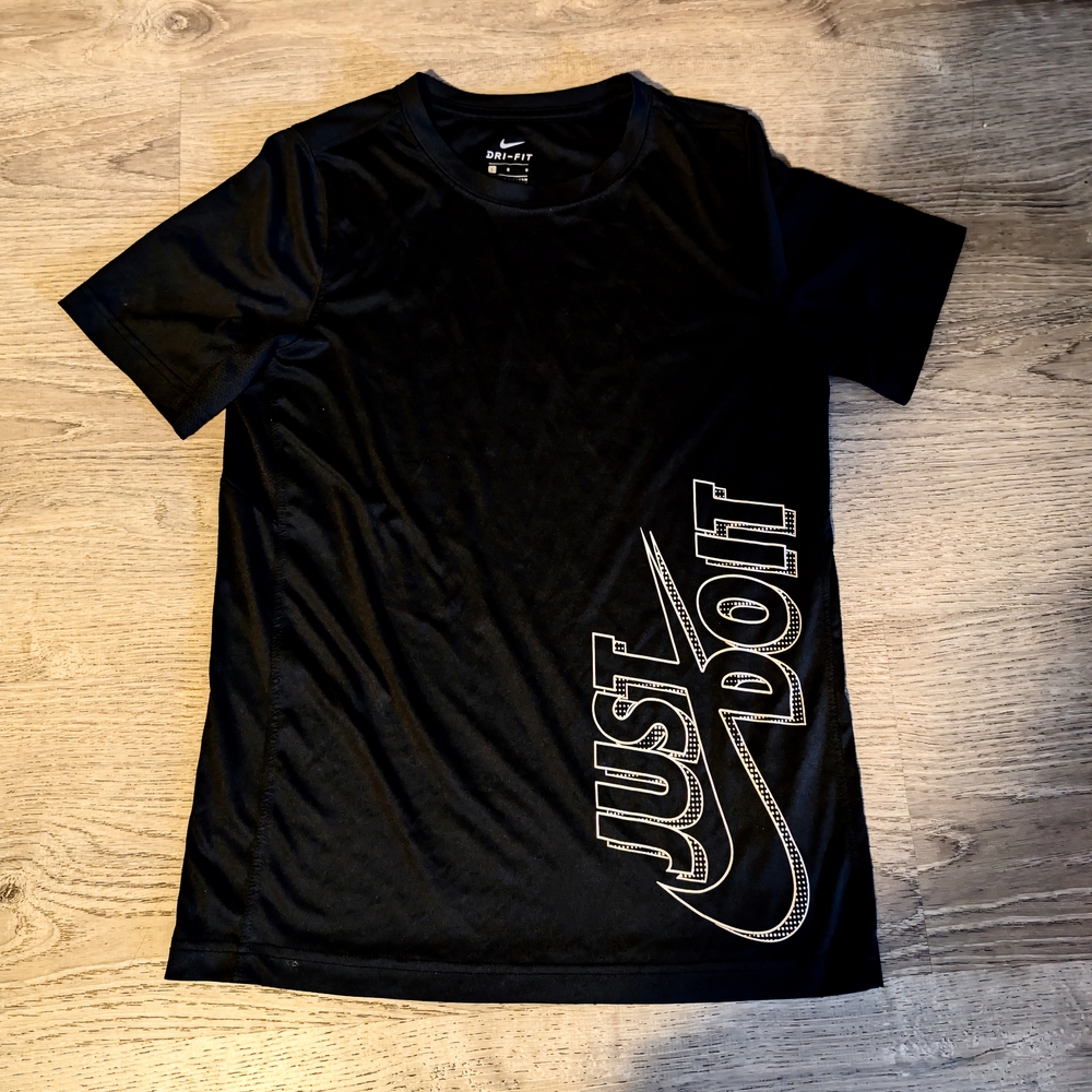 Nike Black Short Sleeve Tee Athletic Casual